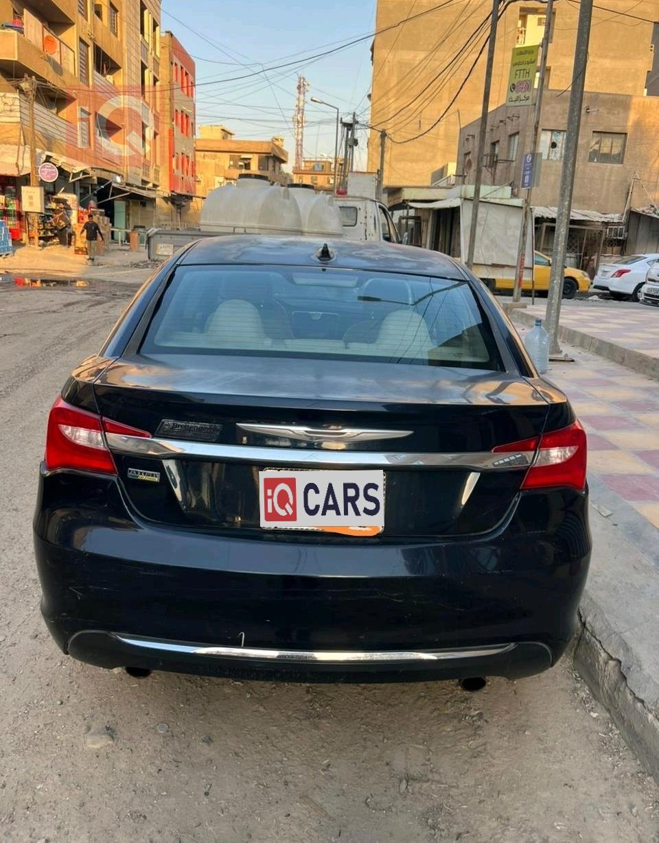 كرايسلر 200